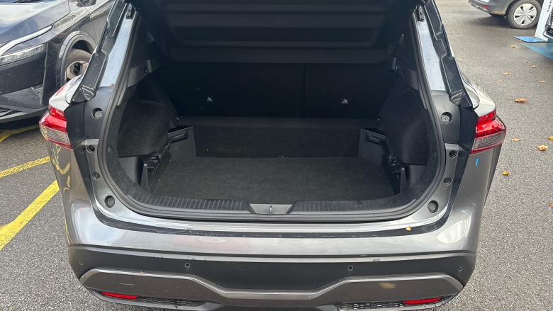 Nissan Qashqai 1.3 DiG-T MH Tekna 5dr Petrol Hatchback